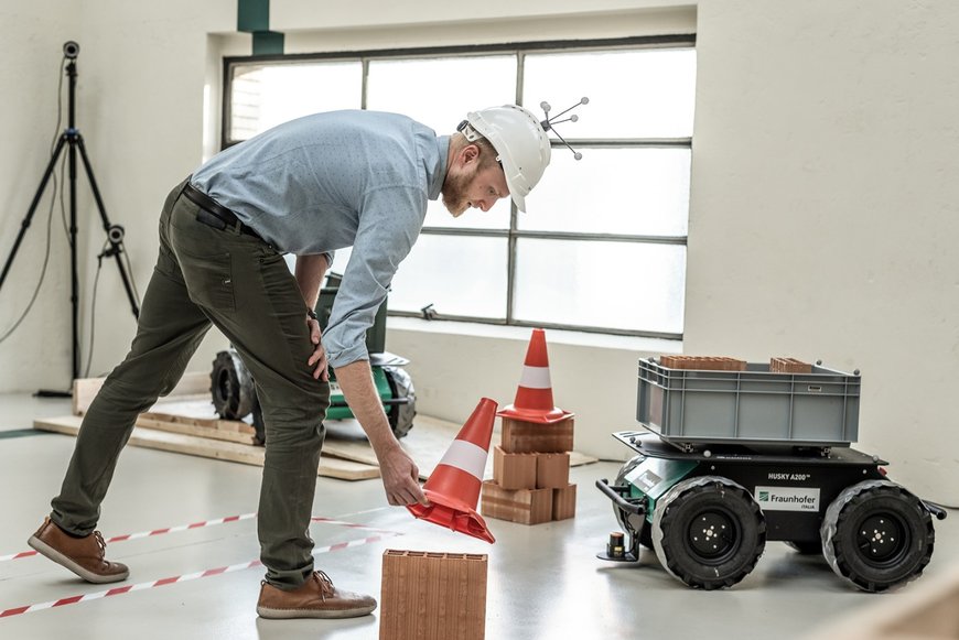 A smarter way of building with mobile robots